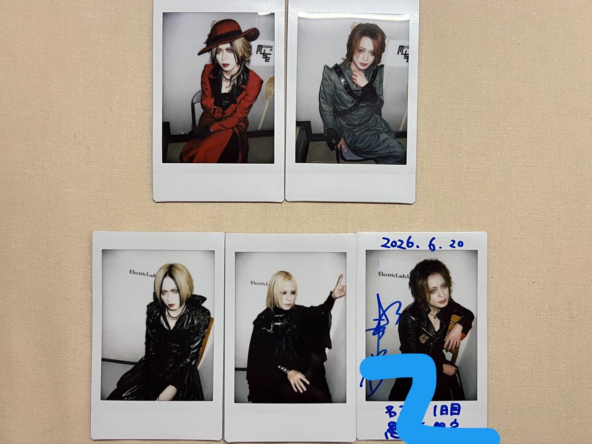 sjo_dw's tweet photo. DIAURA チェキ 交換 お譲りします

独裁の庭ツアー

6/13 大阪 FC限
yo-kaさん、達也さん
6/20 名古屋 FC限
yo-kaさん、佳衣さん、達也さんサイン

求 定価or6/20yo-kaさん(写判あり)
yo-kaさん、達也さんサインはまとめてのみ

手渡し可能です。ご希望日時ご提示ください
お気軽にご連絡ください https://t.co/ZYYBYspLtK