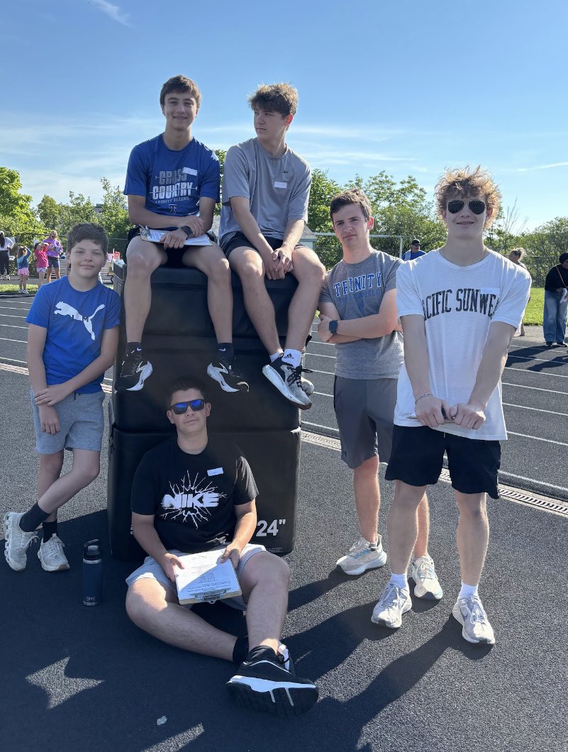 THStrack_field tweet picture