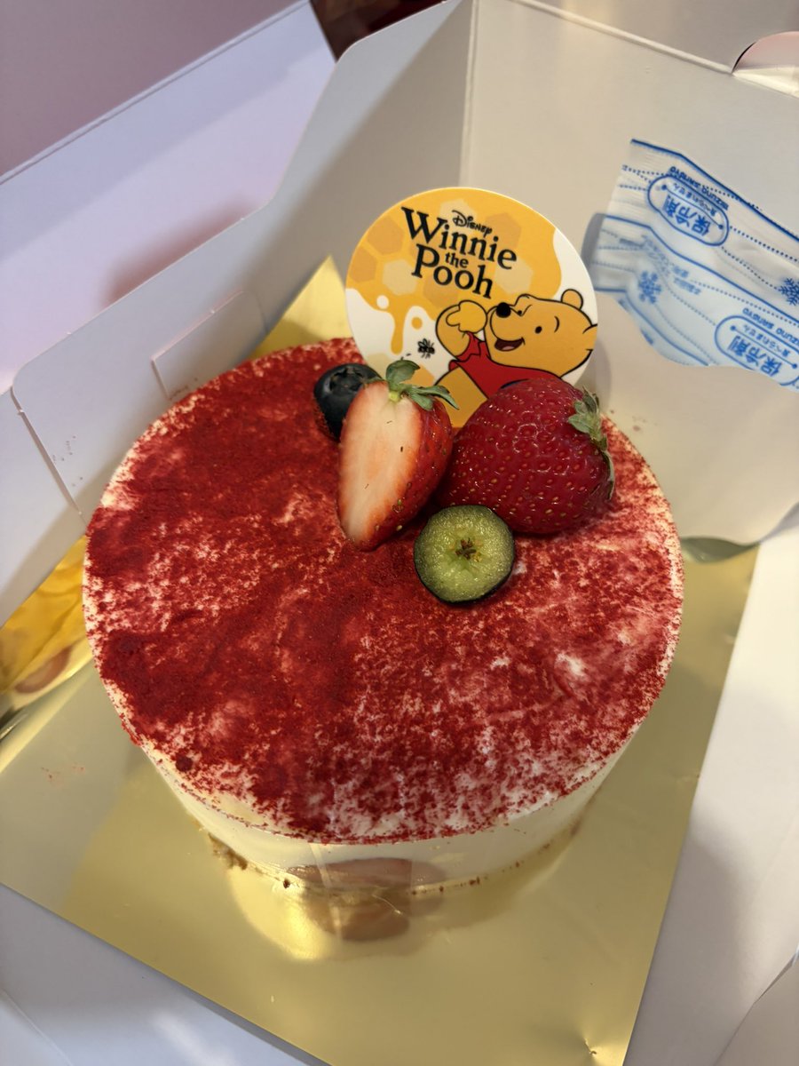 pika_1_bmsg's tweet photo. 次女がお料理教室でケーキ作ってきてくれたから1日早い父の日ってことで👔🤎
2.3枚目は今まで作ったやつの記録 https://t.co/jjsBtYBEAe