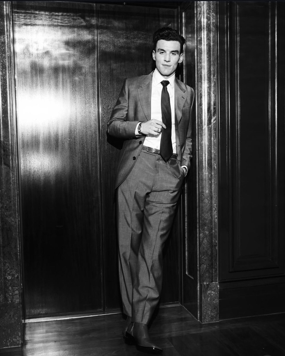 solwinterzs's tweet photo. terakhir gweh gushing actor tuh kayanya cheng lei ya… 

setelah nonton the other bennet sister and young sherlock my life changed forever. 

the man that you are, dónal finn https://t.co/CkQBSLzYDR