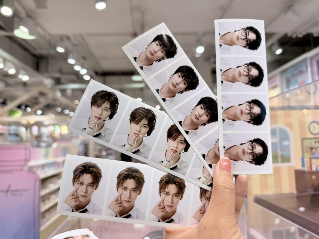 aauiiss's tweet photo. ขอบคุณโค้ด นะคะ 
วอนผู้ใจดี ทำ โชทาโร่ กับโซฮี ให้หน่อยค่า 
หล่อมากกกก สีชัดตาแตกกก 🧡🧡🙏 https://t.co/0dqg0fiY5W