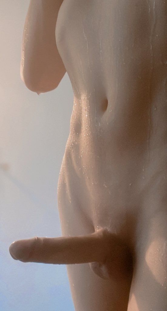 stillnathanjel's tweet photo. Want to join me in the shower ? https://t.co/SB7wKrMvdu