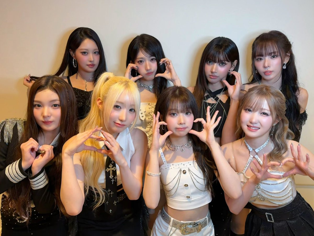 sa2m2nam3's tweet photo. [#SMN_BEHIND] #서울가요대상

🏆글로벌 루키상 🏆 을 품에 
안겨준 LOVvmE 너무 고마워요 ♥︎

더 열심히 성장하는
세이마이네임이 되겠습니다🧍🏻‍♀️

#SAYMYNAME #세이마이네임 #SMN #セマネ https://t.co/rci2Oof5eq
