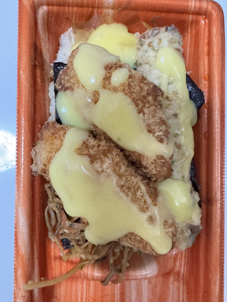 ramenumai33333's tweet photo. 今宵ものり弁にガーリックバターソースびちゃがけして食べながら楽しみにしてた田鎖ブラザーズの最終回観ます https://t.co/DOqQG8BT9I