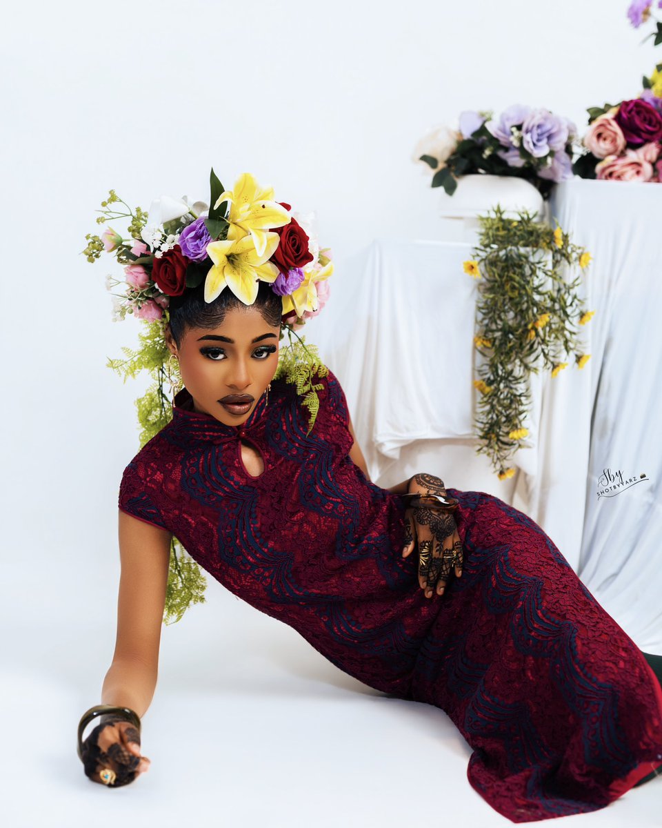 kydah_yusuf's tweet photo. BLOOM IN JAPAN 
was inspired by the Japanese people.
It was also inspired by @badgalriri vogue cover in 2018 

In the Japanese culture, flowers represent spirituality, art, and the philosophical appreciation of life's impermanence.

Read full story on the next post https://t.co/xJzPY8fWja