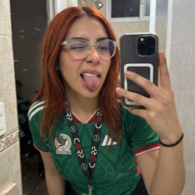 vanigut's tweet photo. #NuevaFotoDePerfil https://t.co/JNgUjuUkQq