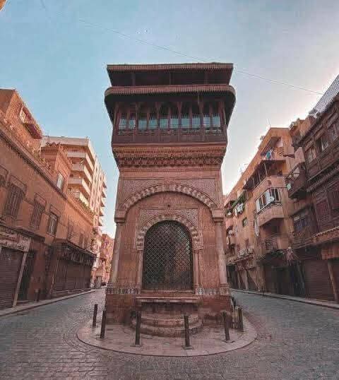 Ma_Mostafa12's tweet photo. شارع المعز في مصر و روعه العمارة الإسلامية المصريه 🇪🇬 ♥️ https://t.co/eIymm2kbSO