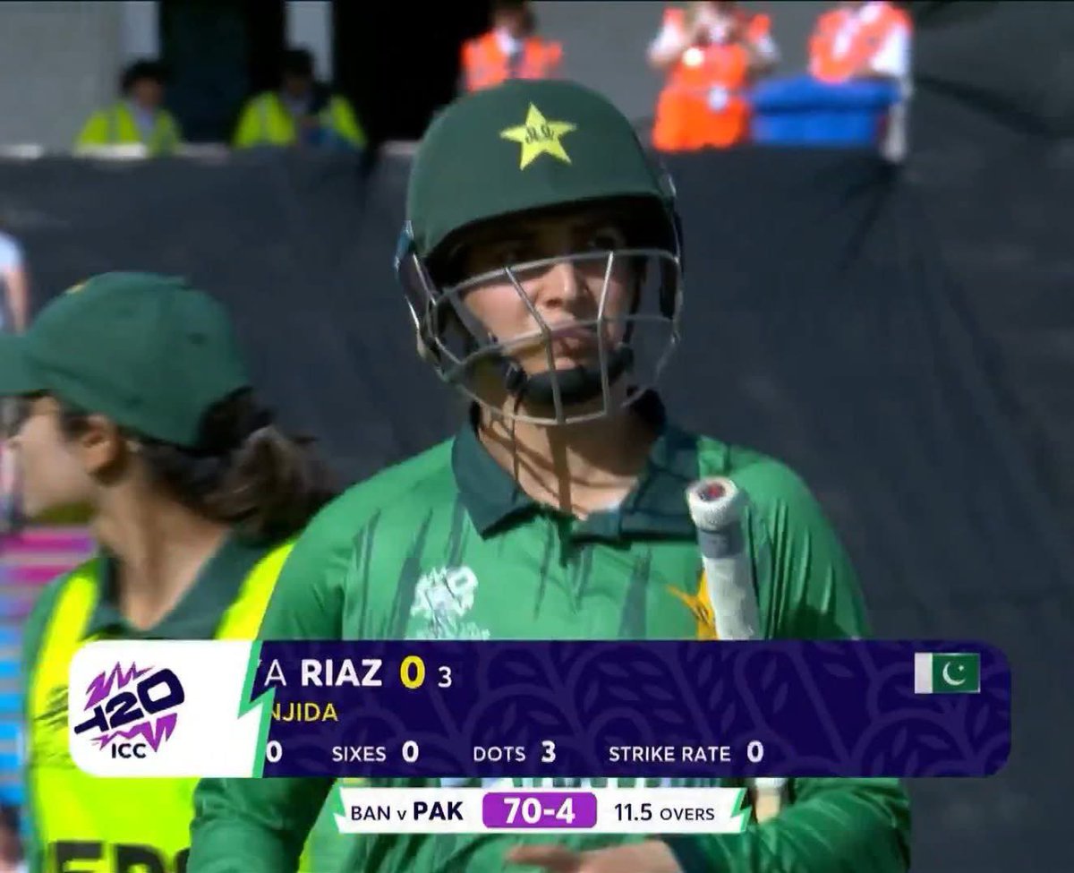 iAsadd's tweet photo. Performers like Sidra amin at home and this perchi is busy to destroy Pakistan’s team. Don’t know when we get rid of these perchis. She is one of the most senior members of the team. Since her debut she has done nothing yet #PakvsBan https://t.co/ls2C5eO1kq
