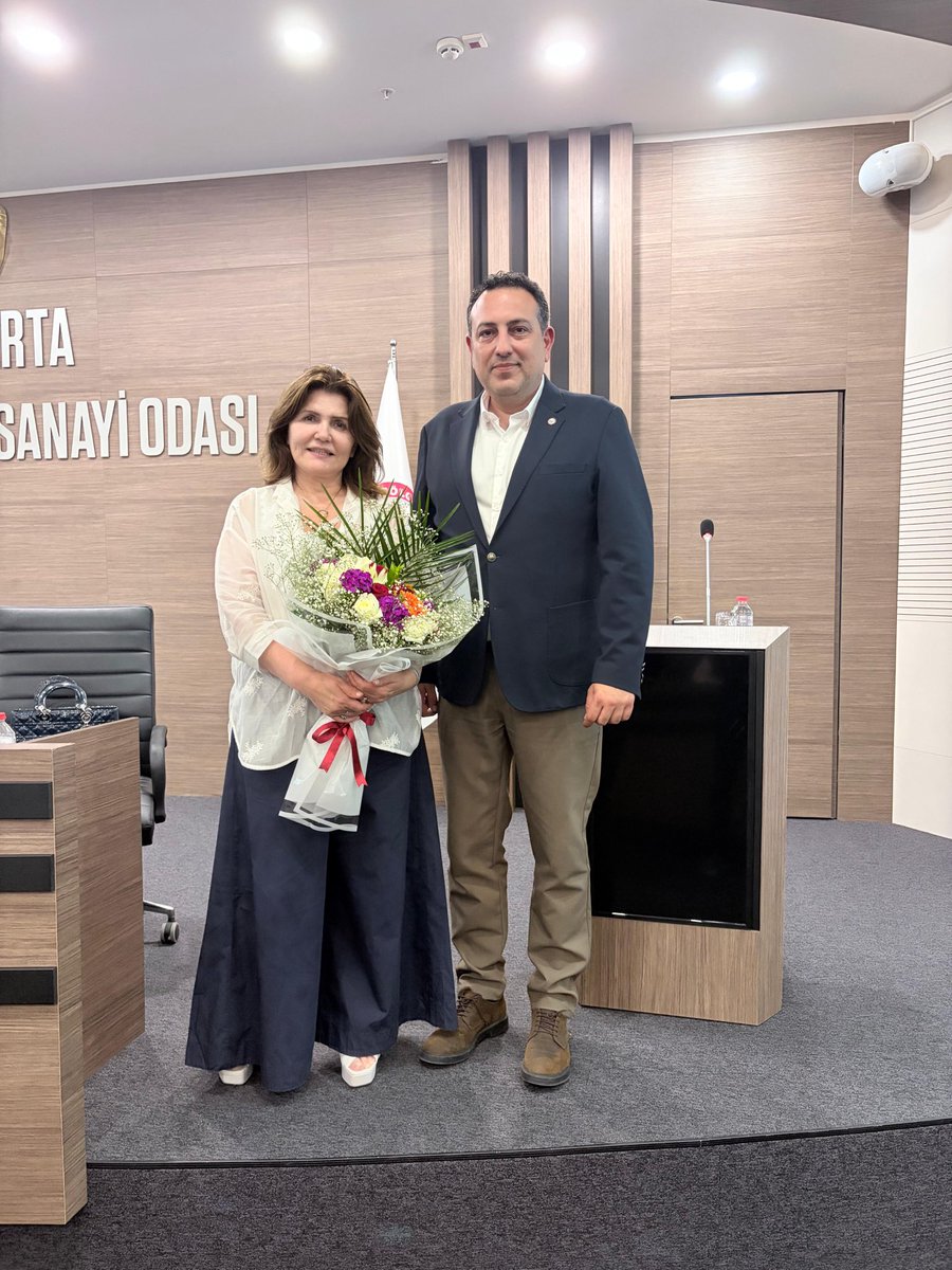 ISPARTAEO's tweet photo. Odamız tarafından düzenlenen “Bütüncül Tıbbi Aromaterapiye Ayurvedik Yaklaşım Eğitimi”, Art De Huile Kurucusu Uzm. Ecz. Hülya Kayhan’ın değerli sunumuyla, odamız toplantı salonunda meslektaşlarımızın katılımı ile gerçekleştirildi. https://t.co/y6Mmxx9aRu