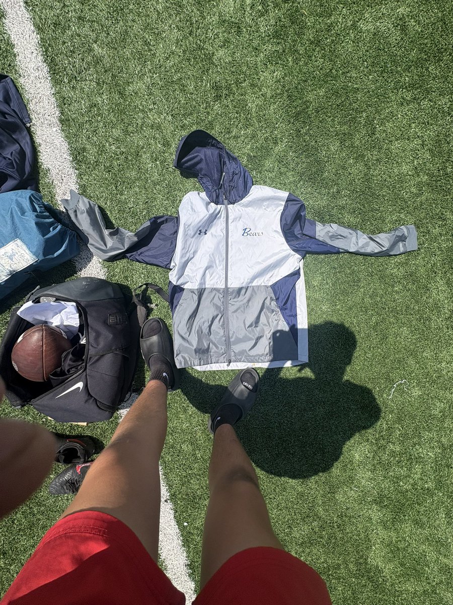 Julian2Trujillo's tweet photo. Thank you @UNC_BearsFB and @CoachPazak for an amazing camp today! Grateful for the opportunity to compete, win in the punt competition, and take home the jacket. Also enjoyed getting the chance to hold for some great kickers during live ops.
Best Ball: 55+ yards | 4.84 hang time
@FBCoachGerman @CoachFranz56 @Coach_MThompson #ECB