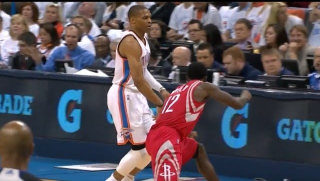 dubbbbbb_'s tweet photo. Fuck you Patrick Beverley https://t.co/OejwT0YIAq