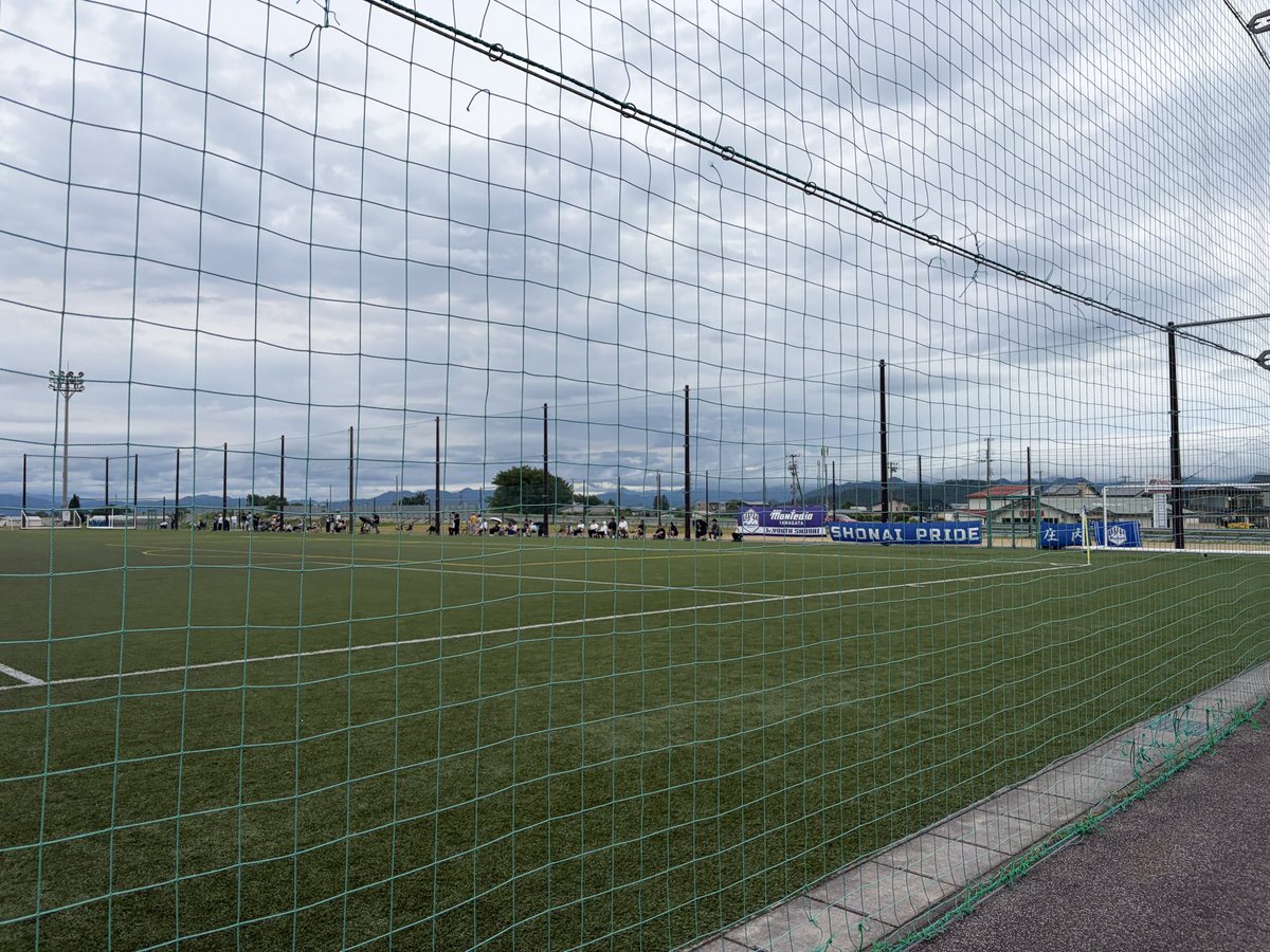 daiki0123's tweet photo. クラブユースU-15 3回戦
ジュニアユース庄内 1(9PK8)1 塩釜FC
(得点) 加藤悠雅
先制するものの、徐々に主導権を握られ追いつかれる。
PK戦で勝ち上がったが、緒戦の難しさを痛感した試合になった。
課題修正して次戦に臨んでほしい。
お疲れ様でした。

#montedio
#モンテディオ山形ジュニアユース庄内 https://t.co/xH9DS8BScL