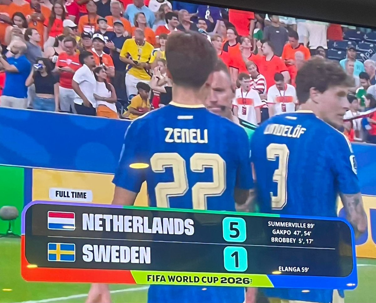 Onkod_Gamer's tweet photo. Where are the Sweden defenders? Did they go to sleep before the match even started 😂🤔😂😂

#sweden    #netherlands    #comedy #football

Follow me @Onkod_Gamer 👈 https://t.co/7xPm96OOnL