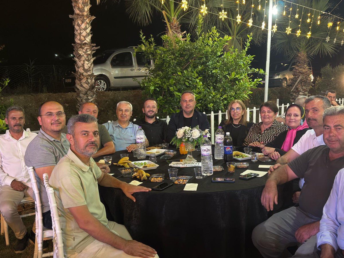AkPartiGazipasa's tweet photo. İlçe Başkanımız Sayın Ramis Yiğit, yönetim kurulumuz, Kadın Kolları Başkanımız Sayın Yasemin Küçükballı ve yönetim kurulu üyelerimiz ile birlikte; kurucularımızdan merhum Yunus Berk ağabeyimizin kıymetli oğlu Semih ile Erol Kaplan ağabeyimizin kıymetli kızı Funda’nın düğün merasimine katıldık.

Hayatlarını birleştiren genç çiftimize bir ömür boyu sağlık, huzur ve mutluluk diliyor; Berk ve Kaplan ailelerini tebrik ederek bu güzel birlikteliğin hayırlı ve uğurlu olmasını temenni ediyoruz.

@alicetin_07 
@yahyacelik_ 
@MustafaCanbey 
@YigitRamis 
@AKGMTeskilat