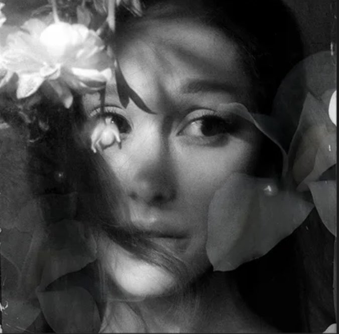 arianagrandebr's tweet photo. 🚨 A conta brighterdays postou a tracklist oficial do “petal”. https://t.co/8SfzPB1E6S