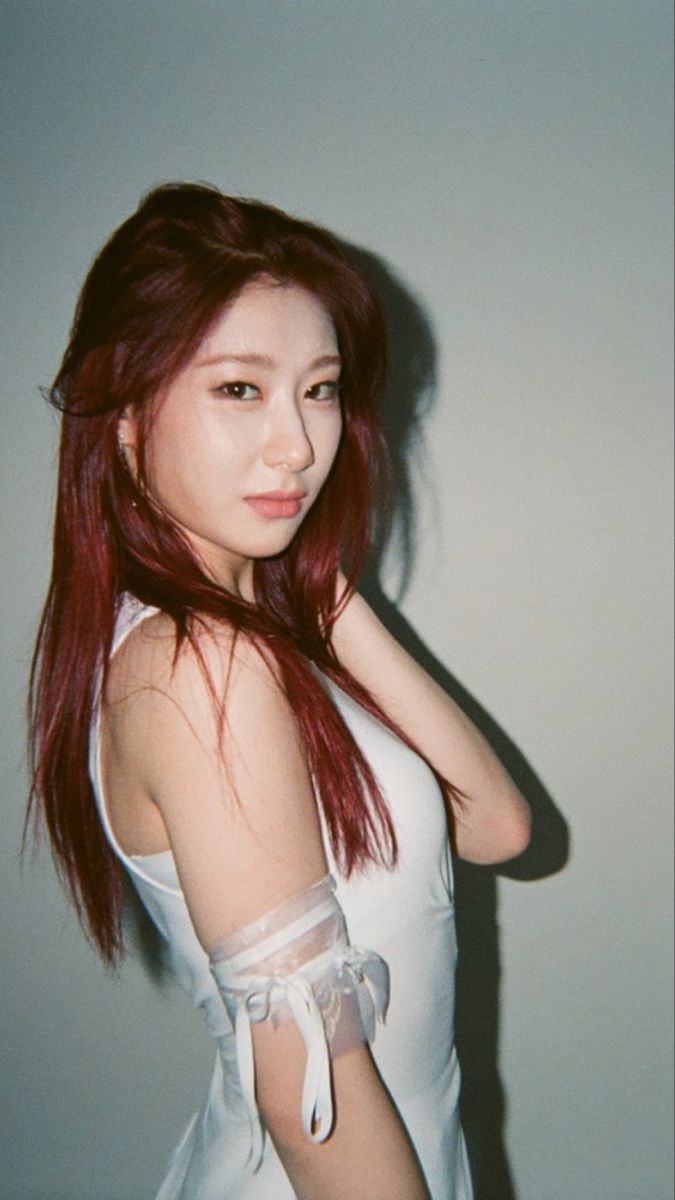 chaerpics's tweet photo. 30 days of loving Chaeryeong 

Day 18-20 : her iconic red hair https://t.co/qPJZpID3BQ