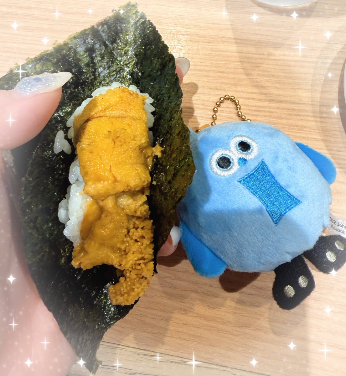 whitechoco0323's tweet photo. ホテルで暇過ぎて一生画像キラキラしてる。 https://t.co/Kl5eoTXXzO
