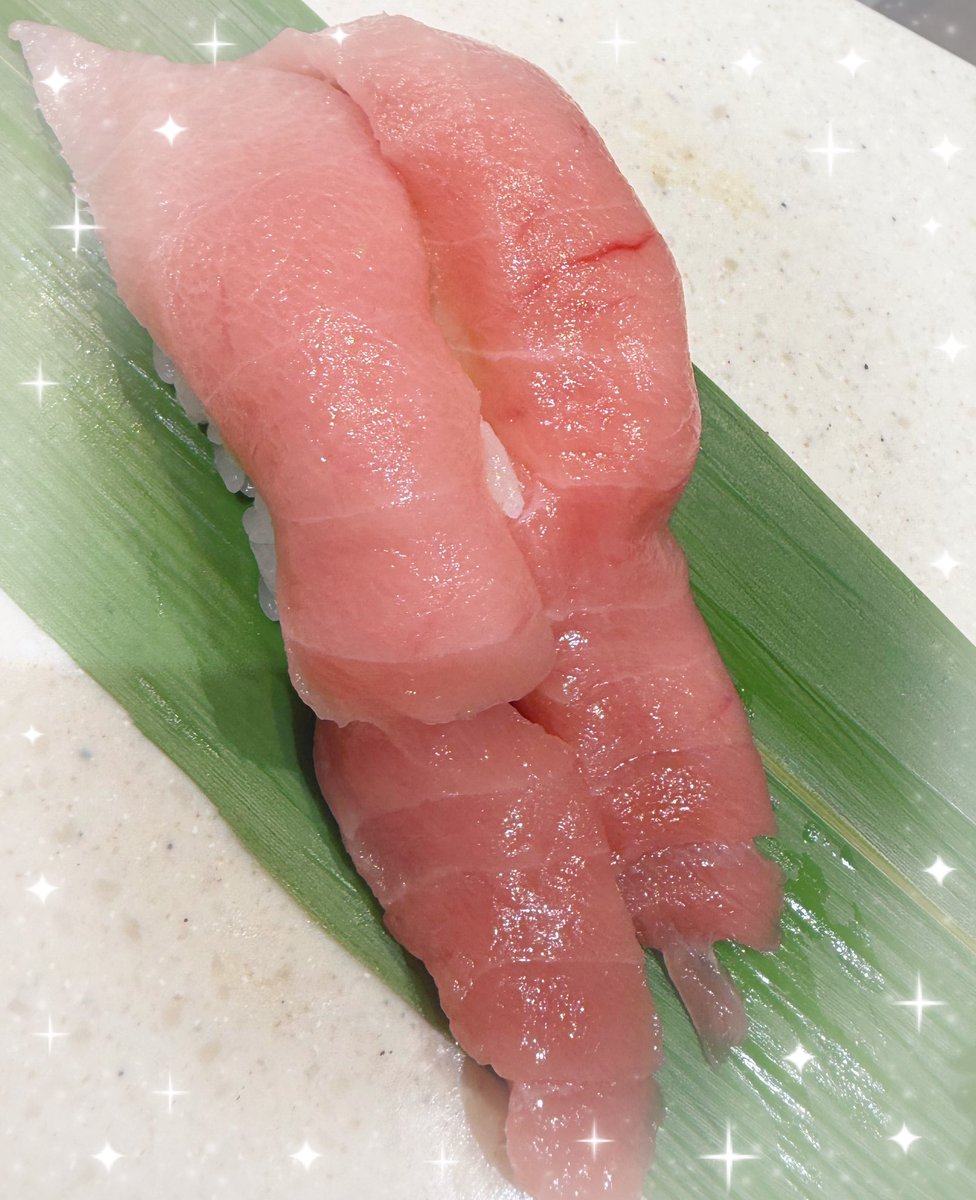 whitechoco0323's tweet photo. ホテルで暇過ぎて一生画像キラキラしてる。 https://t.co/Kl5eoTXXzO