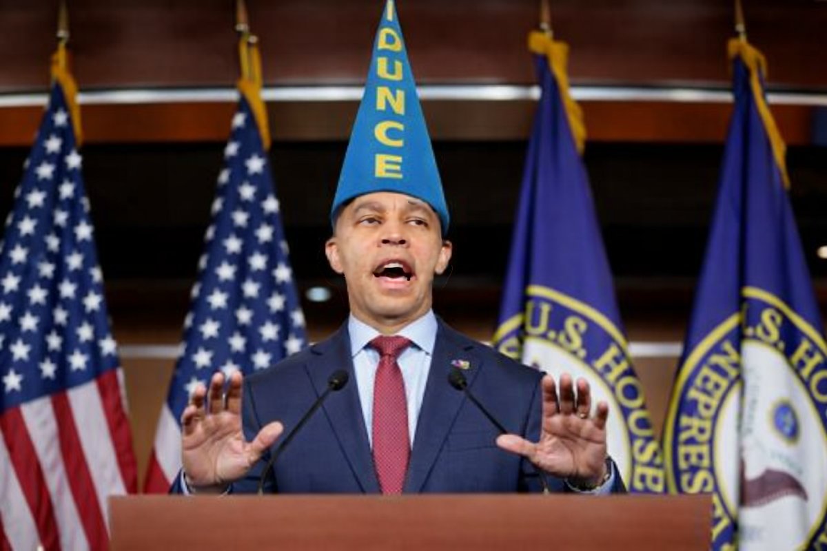 Cop_36's tweet photo. @HQNewsNow @hakeemjeffries https://t.co/KRUt3nnxAE