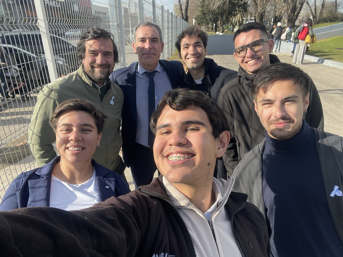 JProMdp's tweet photo. 🇦🇷 ¡Feliz día de la bandera!

Siempre bancándote @agustin_neme. https://t.co/fiT6kQDHBP