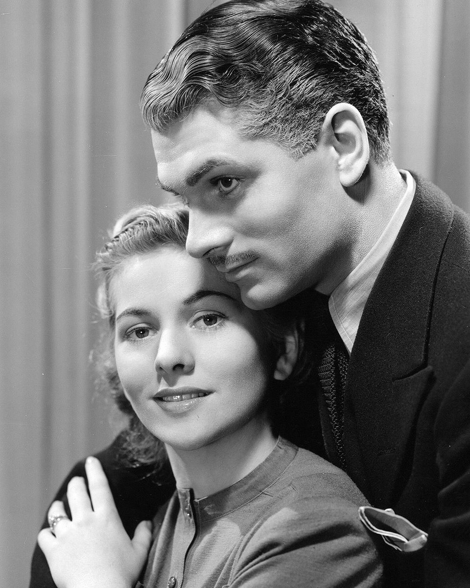 duygarena9's tweet photo. Rebecca won the Oscar for the best picture for 1940. https://t.co/nQHMgXQqhu