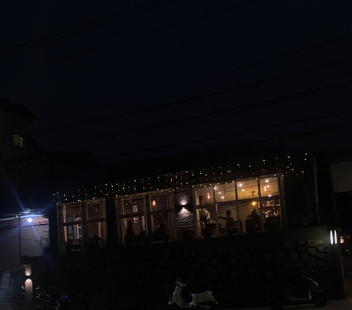 crystavyn0's tweet photo. Night ride therapy https://t.co/osJnCZ20ys