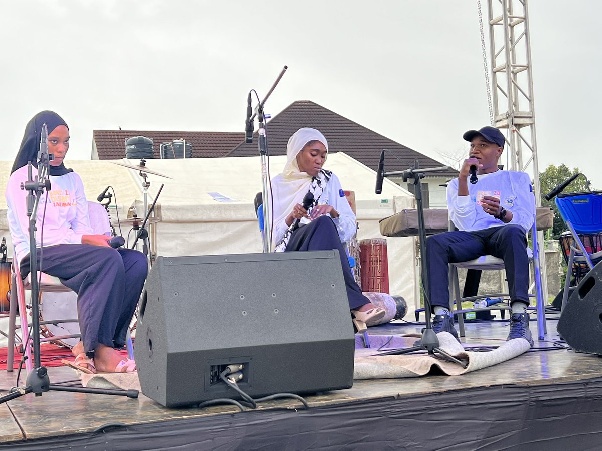 unwomentanzania's tweet photo. When youth raise their voices, change moves louder. 📢🎶

UN Women, @EUinTZ & @sautizabusara are joining forces once again in Zanzibar for a youth outreach event on preventing violence against women and girls and raising awareness of available services.

Through youth-led performances, public dialogue, music and dance, participants are coming together with one clear message: 

#EndViolenceAgainstWomenandGirlsNow!

#EVAW #GBV #InspireToLead #FamiliaSalamaJamiiSalama
