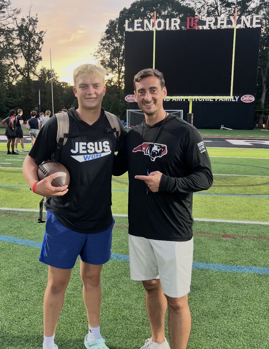 Cwell2814's tweet photo. Had a blast @LRBearsFootball FNL Camp. Thx @CoachSDeMeo and staff for an opportunity to compete and improve #W1N https://t.co/igcgqBYoH5