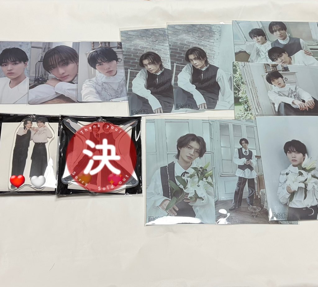 01bebe01's tweet photo. 《交換･譲渡》原因は自分にある。 げんじぶ 仮ノ現 ペアアクキー トレカ 生写真  交換

[譲]画像参照
[求] 💜or定価＋送料

○生写真は印優先
○トレカ💜決まり次第💙(友人分)
○ペアアクキー💚💜優先

●7/5アリツア手渡し可能
お気軽にお声掛けください https://t.co/rM4kTpLPVo