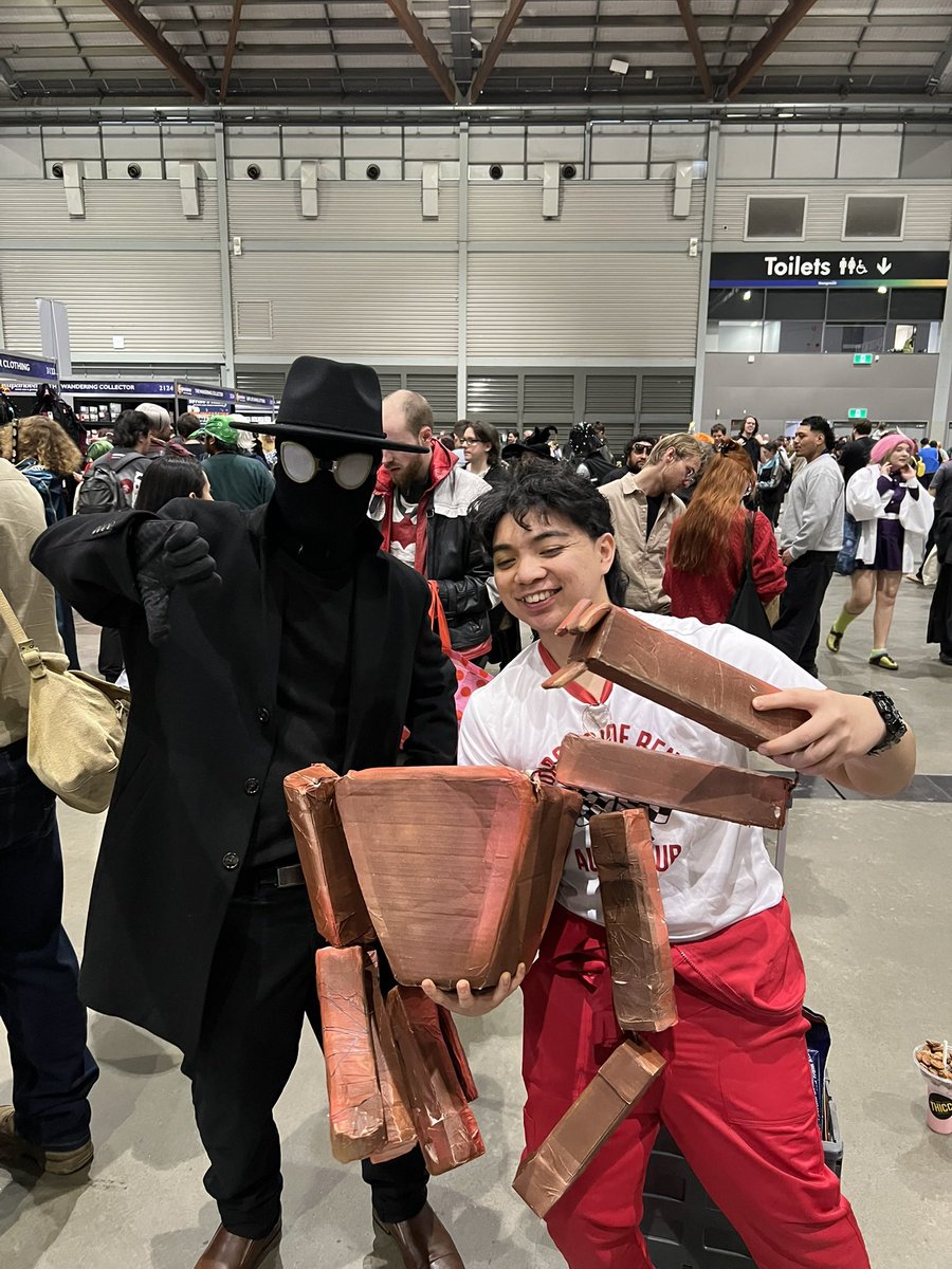 JayRogFenn's tweet photo. Other pictures from #Supanova! https://t.co/ZAx2D6zQKv