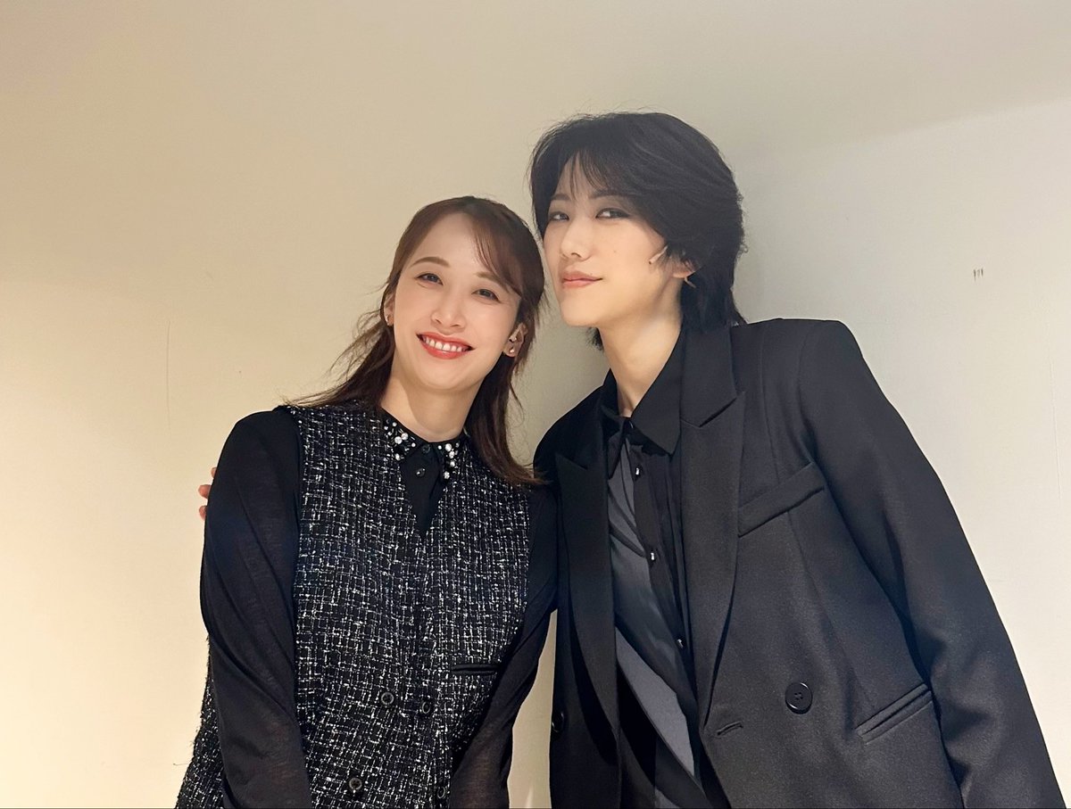 hirokinanami773's tweet photo. いつも元気と癒しをくれる風ちゃんとうみちゃん！そして同楽屋のきたさん📷
寝て起きたら大千穐楽になってしまう。寂しいけれど、みんなと過ごすあと2公演を大切にするよ！！
#ミスディレ https://t.co/HEFURFgMsW