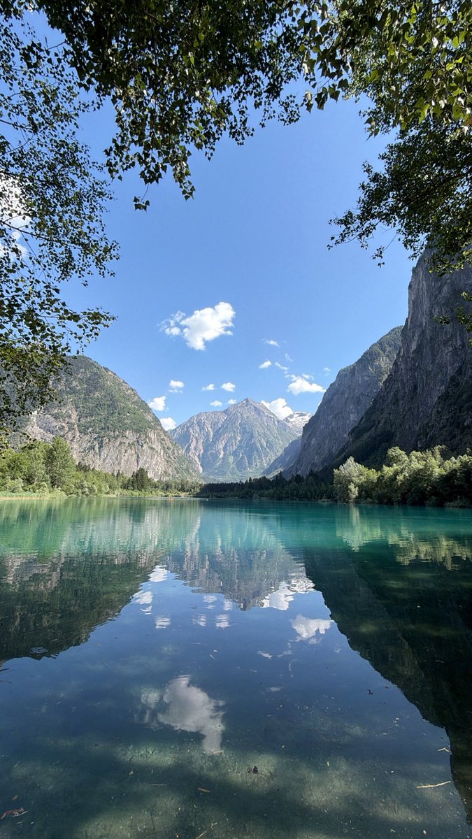 fcklefisc's tweet photo. La France ne joue pas dans la même catégorie que les autres pays niveau paysage 

Lac du buclet 📍 https://t.co/Wsn3XGUMD1
