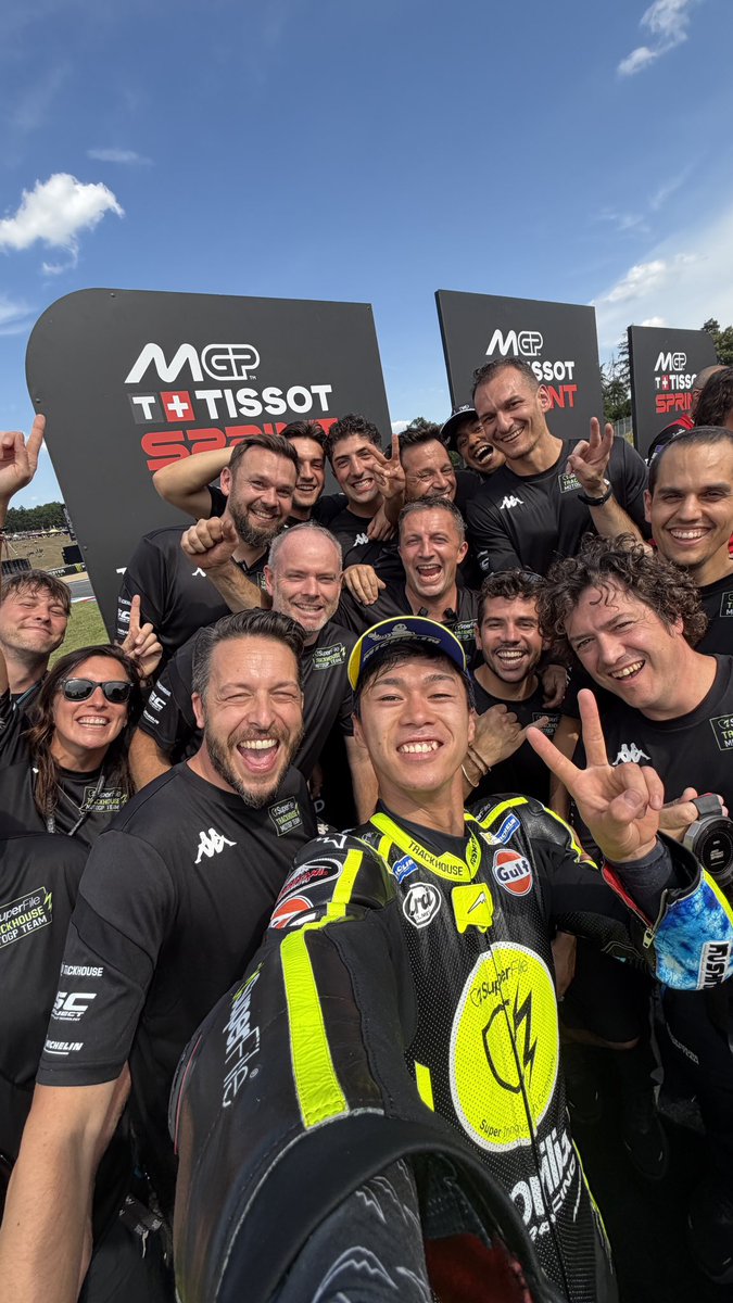 TrackhouseMoto's tweet photo. WHAT A SMILE! 😁✌️

#CzechGP | @AiOgura79 https://t.co/nXzgTj07TC
