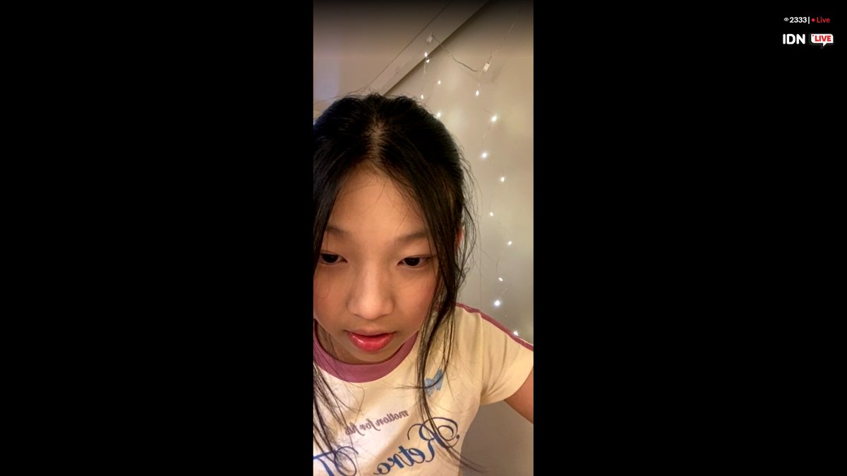 krab_dzulfikar's tweet photo. Terima kasih banyak Maxine buat live IDNnya hari ini, wow kamu semangat + lucu bgt ya belajar chantnya, semangat ya Maxine belajar chantnya (aku juga masih remed chantnya)😁,selamat beristirahat sama jangan lupa selalu jaga kesehatan ya Maxine❤️💗🤍💖🥰🤗 #trustinFaye #MaxLive https://t.co/mB5Q1v7pMm