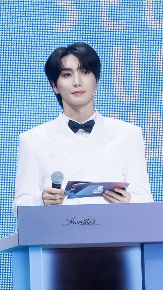 1983HeartLand's tweet photo. 🪽｜260620 🗝₊˚⊹♡  
🤍👑
#LEETEUK #이특 
#SUPERJUNIOR_83z
#슈퍼주니어 #SUPERJUNIOR
#SUJUxSMA2026 https://t.co/z1Hbv8UDJX