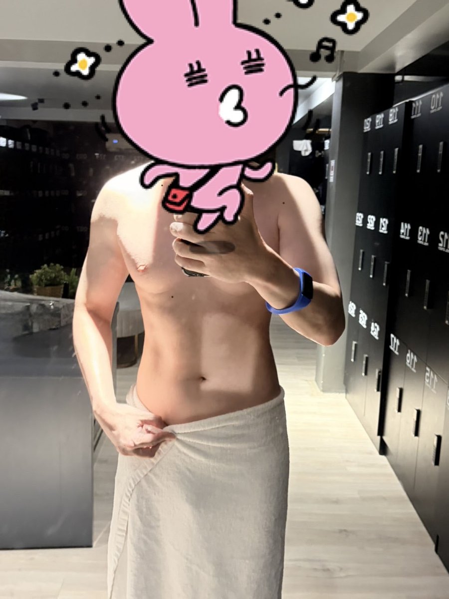 nut_macadamiaa's tweet photo. มาลอง Onsen ที่ @FEELONSEN  ติด BTS กรมทหารราบที่ 11 ค่าเข้า 280 บาท 

ตอนแรกคิดว่า คงมีแนวทหาร แต่ไม่ใช่เลย ส่วนมากที่เห็นจะแนววัยรุ่นเยอะ ช่วง 21-27 ประมาณ 60% ส่วนผมอายุปลาย 30 เข้าใกล้เลข 4 แล้ว  ตอนแรกก็กลัวจะดูเป็นลุงในนั้น แต่พอเข้าไป ไม่เลย คนในนั้นส่วนใหญ่กันเอง https://t.co/IrV7z5OVSU