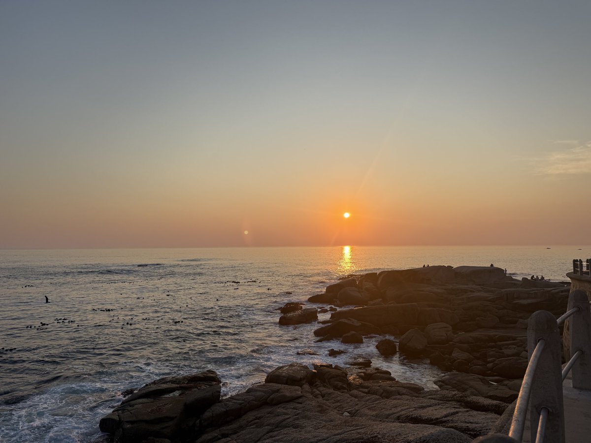 DeliveranceShow's tweet photo. Good evening Sea Point, South Africa —Jesus is Lord! https://t.co/UszWIZrpPl