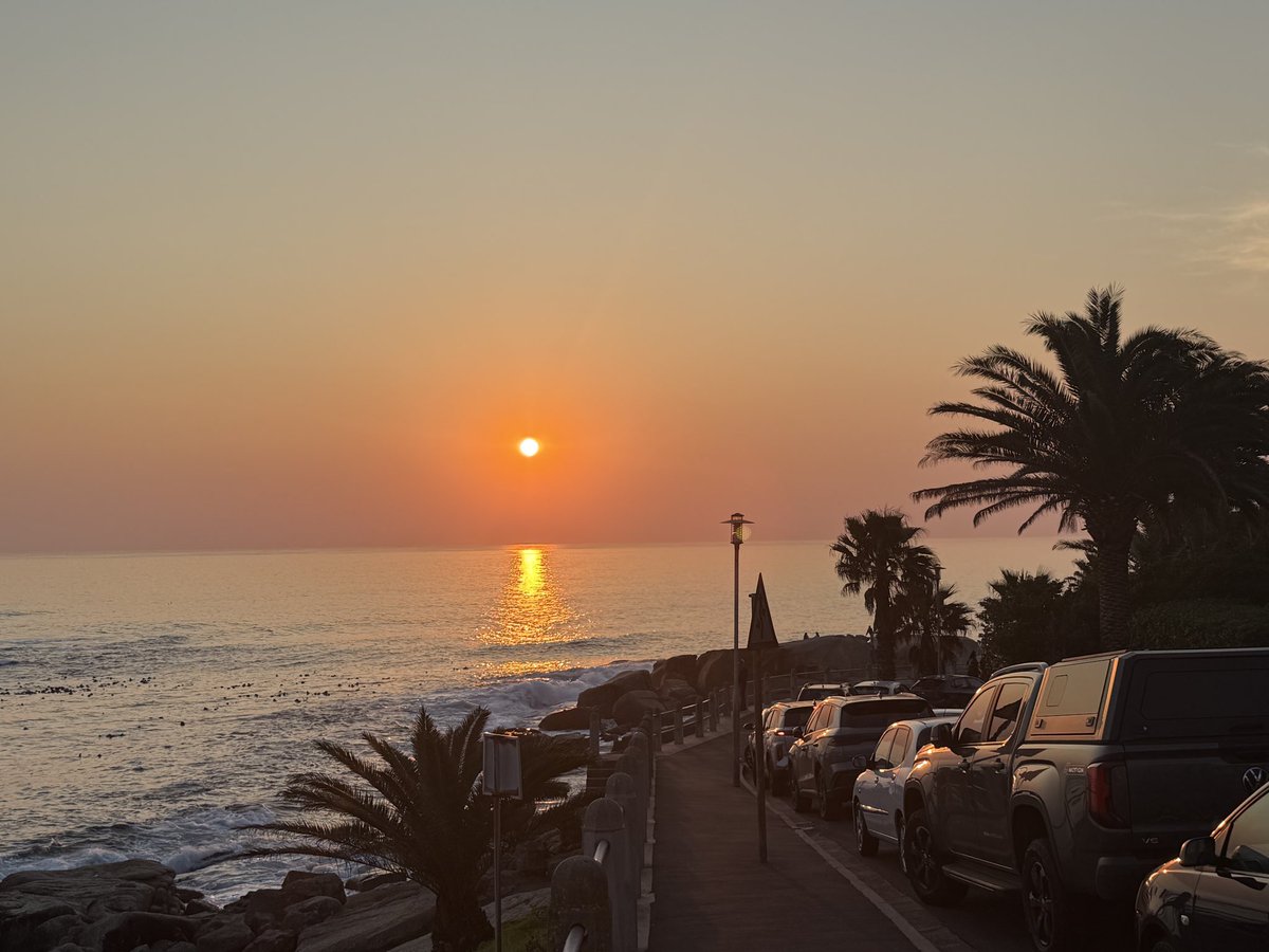 DeliveranceShow's tweet photo. Good evening Sea Point, South Africa —Jesus is Lord! https://t.co/UszWIZrpPl