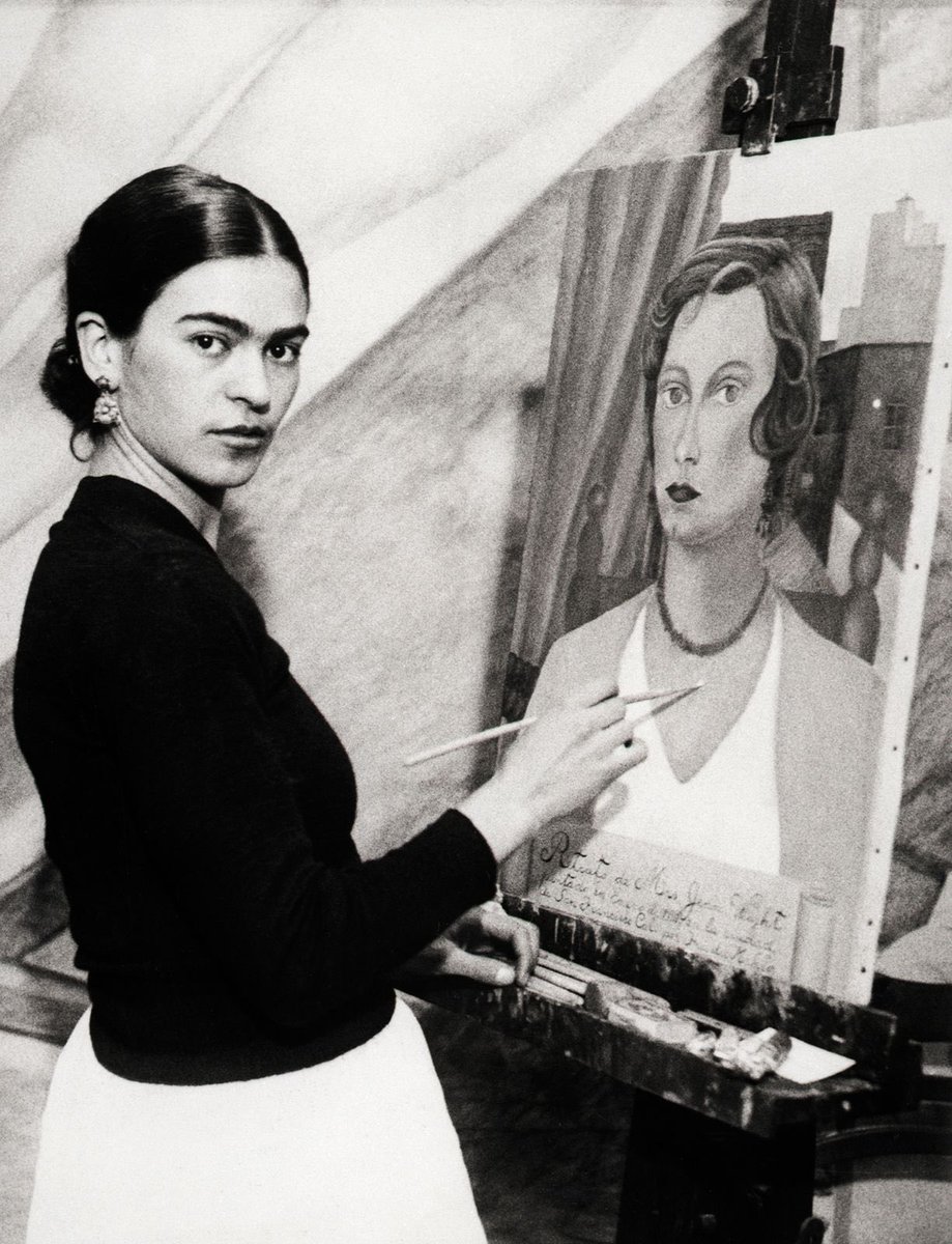 eroticaspirit_'s tweet photo. Goddess of Art https://t.co/pE464QSdIT