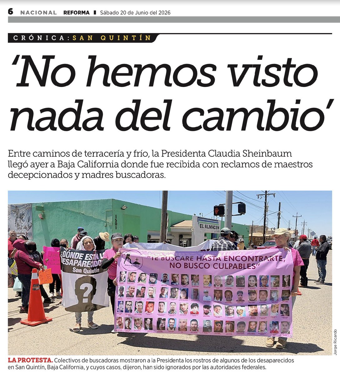 JLozanoA's tweet photo. 🚨Las giras de @Claudiashein por el interior del país, cada vez más accidentadas y con crecientes reclamos. El malestar se ve y se siente. Por eso tienen que manipular encuestas de popularidad. Ya nos encontraremos en las urnas. 

@kpya 

@Reforma https://t.co/HYYnofoyhH