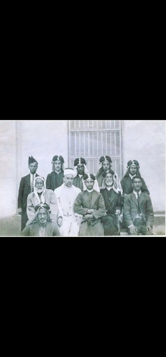 alzeeralhamad's tweet photo. بعض الصور للملك/ عبدالعزيز بن عبدالرحمن آل سعود أثناء زيارته لمدينة الزبير مع أمير المحمرة الشيخ/ خزعل بن جابر الكعبي ومع معالي الوجيه/ عبداللطيف المنديل،، وصور كذلك لبعض الوجهاء وأهل العلم من أهل الزبير  في تلك الحقبة،، الله يرحمهم ويغفر لهم جميعا اللهم آمين https://t.co/OznT4U4YHX