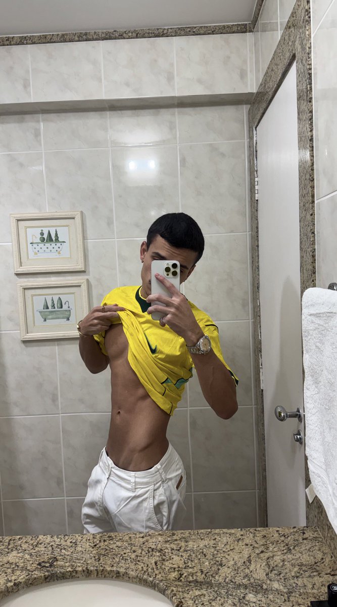 bezin0123's tweet photo. Vai 🇧🇷 https://t.co/JXh6ETKfK2