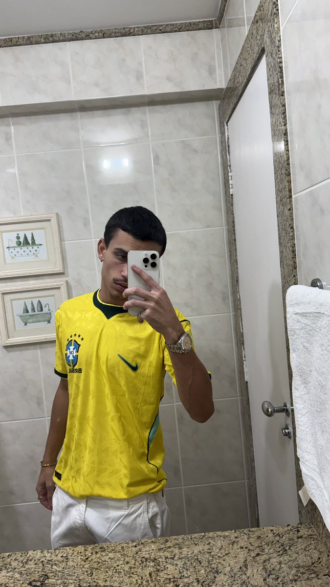 bezin0123's tweet photo. Vai 🇧🇷 https://t.co/JXh6ETKfK2