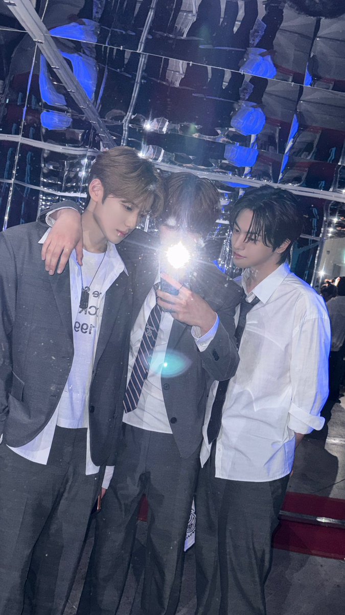 jvysdugi's tweet photo. リオさん彼女と写真撮るときもこの感じで映ってくれそうでネ申✨✨🫵🏻❤️ https://t.co/NrwYr9w1MI