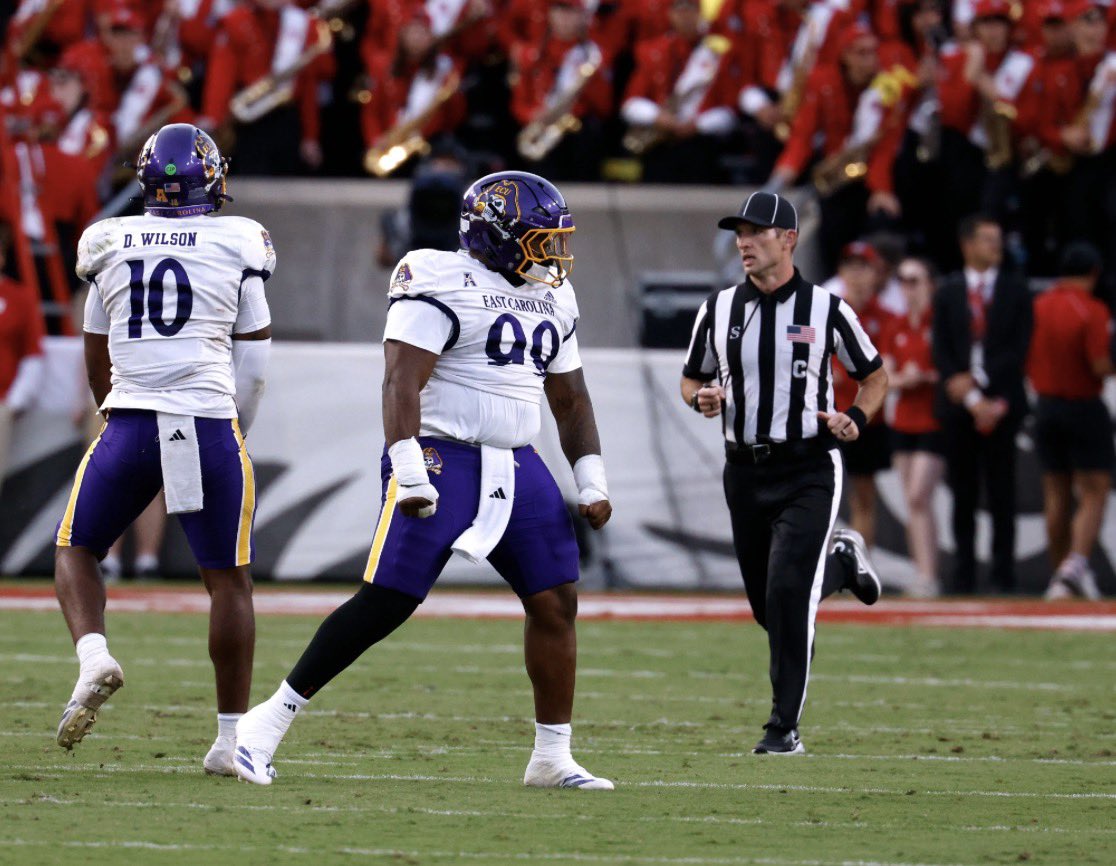 Touchmoney_9's tweet photo. East Carolina University offered 💜🤍!!!
#Agtg 
@ZBlostein247 @marco_mart1205 https://t.co/85zwvs21O1