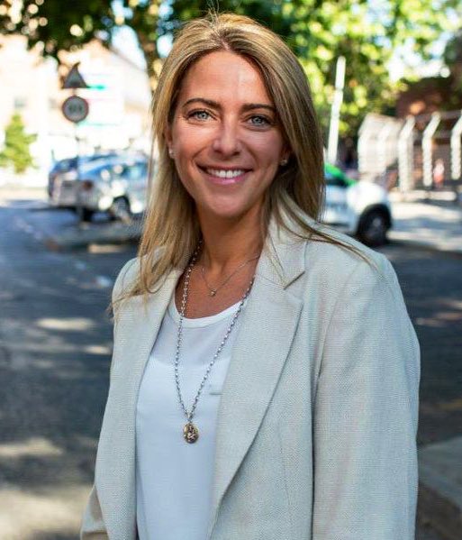 FJRGPETIT's tweet photo. hija del juez #Peinado .
#PatriciaPeinadoToledo, concejala del @ppopular en #Pozuelo, gran amiga de @IdiazAyuso como su padre el juez ella tiene su propia cuadra con 83 carreras.  En su declaración de bienes de 2023: ni un solo caballo.Cero. Nada esto es para que lo investigue @Haciendagob ademas tuvo una  querella de la #FederaciónHípica que acabó, casualmente, en el juzgado de papá y fue exonerada

El juez #Peinado prevarica y el @PoderJudicialEs lo sabe y lo permite por lo que señor @Mtelladof en un tuit que ley por ahi todos sabemos la relación de la familia #Peinado con su partido a quien quiere usted engañar ? Nos toma por bobos ? 

Señor Ministro @oscar_puente_ es hora que el gobierno tome medidas contra estas circunstancias o nuestro pais se va por el sumidero