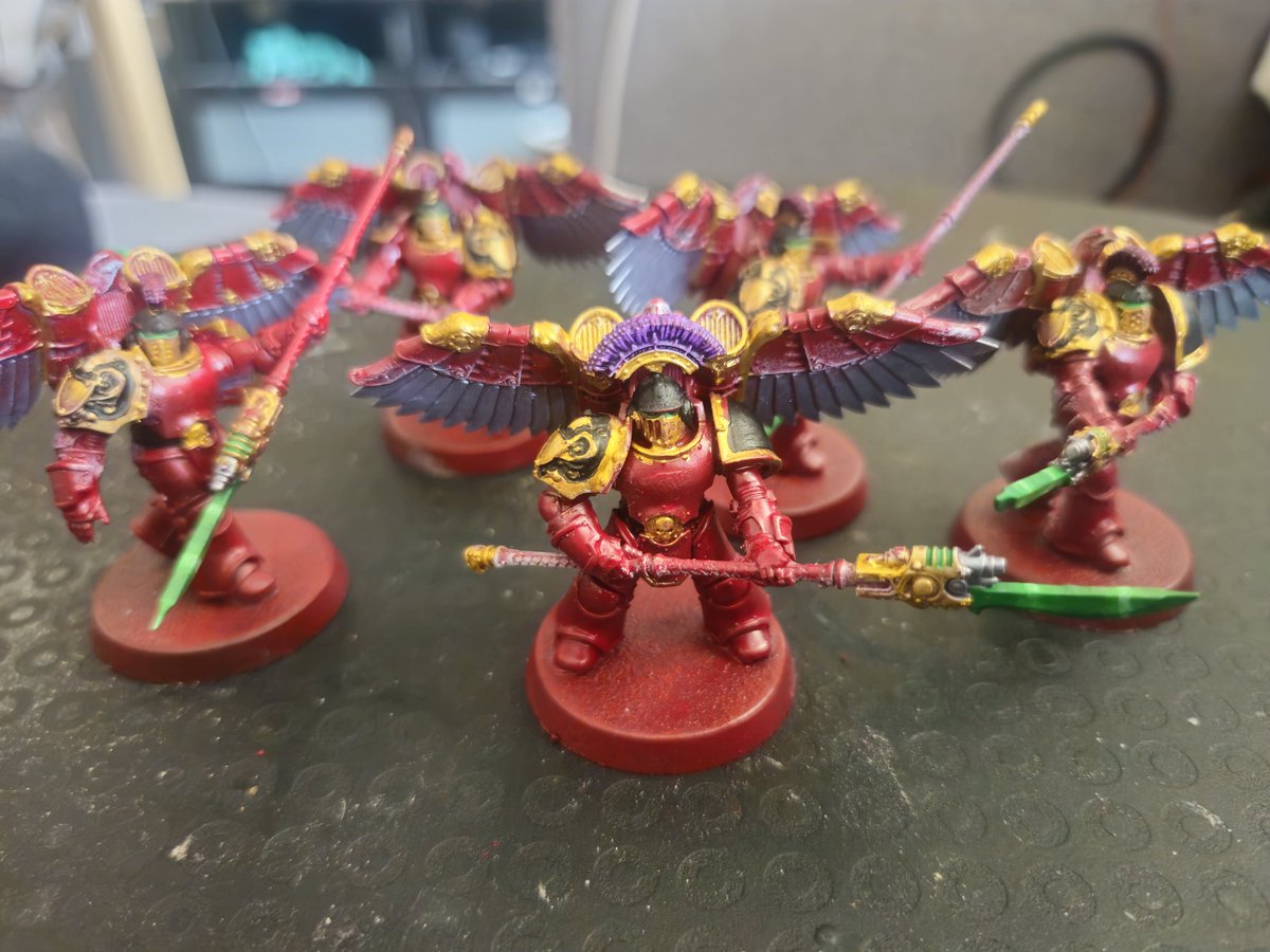 Bjoggvin's tweet photo. @spaceshark23 I've been playing around with a lot of kiybashing to make some unique Command and Elite units for Heresy https://t.co/IhL5lwVUZf