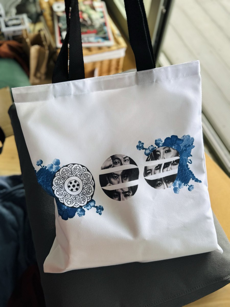 BorahaeArts's tweet photo. Potential BTS Arirang in London Day 1 outfit + my bag to carry my bookmark freebies to hand out! https://t.co/pXCFrKAvmV