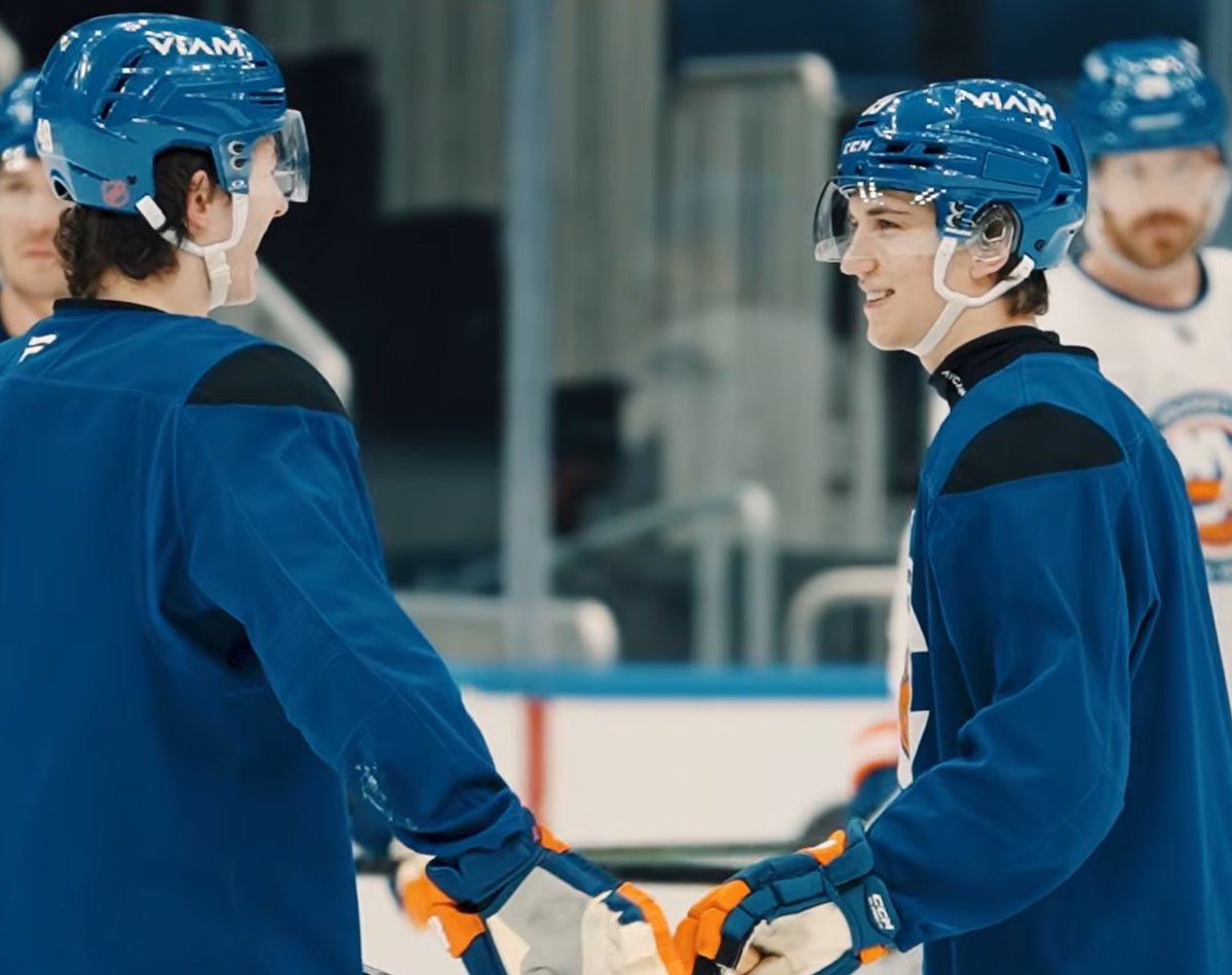 barzstappens's tweet photo. Victor Eklund YOU are a New York Islander 🫵🫵🫵 https://t.co/7JqUWFZ55o