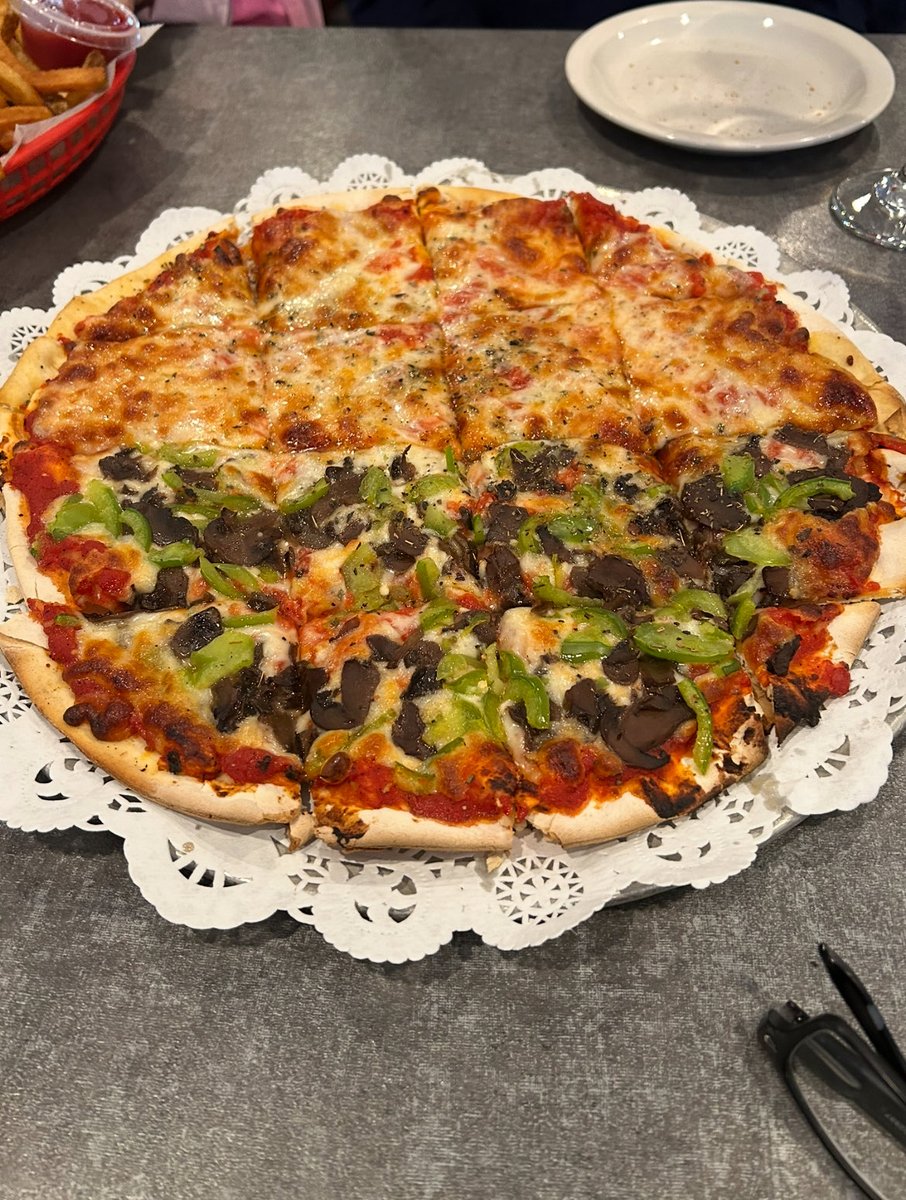 HustedMJ1's tweet photo. @Chicago_History Perfection on the inside. https://t.co/h1Rl5cBXIy